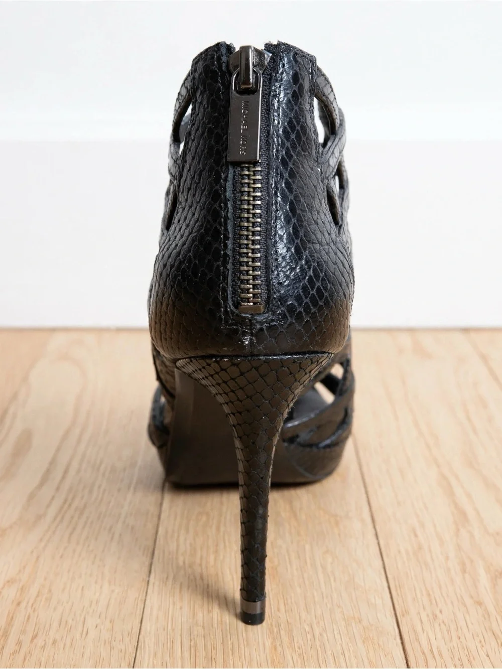 MICHAEL Michael Kors Black Snakeskin Cage Sandals Leather Stiletto Heels Size 8